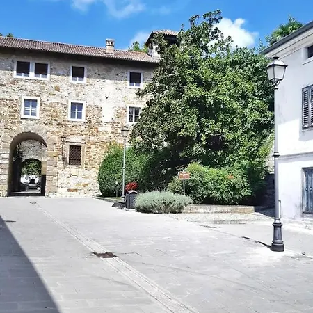 شقة Incantevole Vista Dalle Mura Del Castello. *