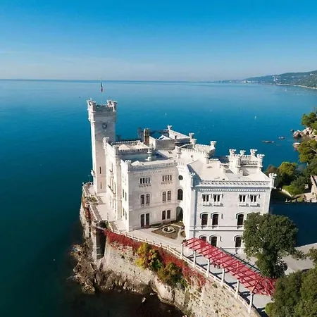 Incantevole Vista Dalle Mura Del Castello. Apartman Gradisca dʼIsonzo