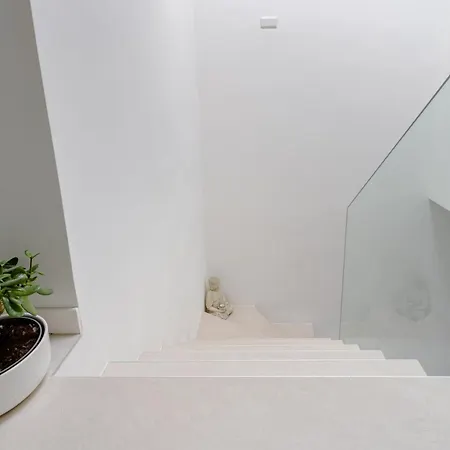 Incantevole Vista Dalle Mura Del Castello. *